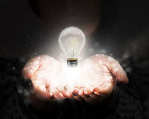 表扬工作态度和责任心句子