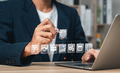 中国首次参加冬奥会是在哪一年？