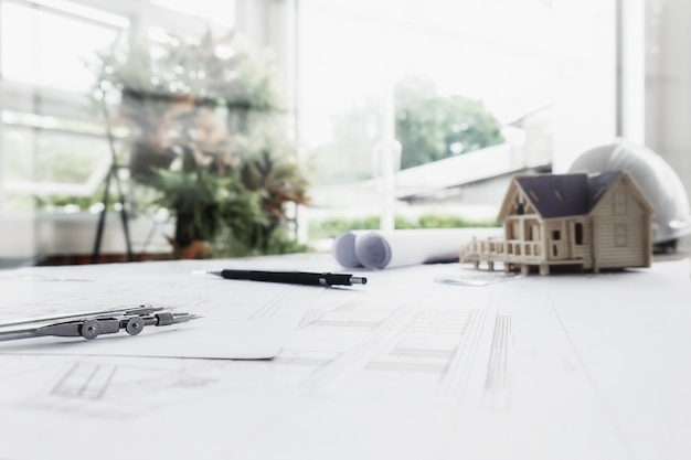 华鑫信托是央企还是国企